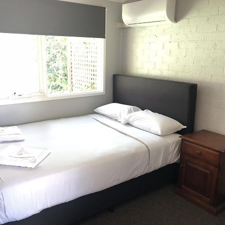 Bateau Bay Hotel מראה חיצוני תמונה