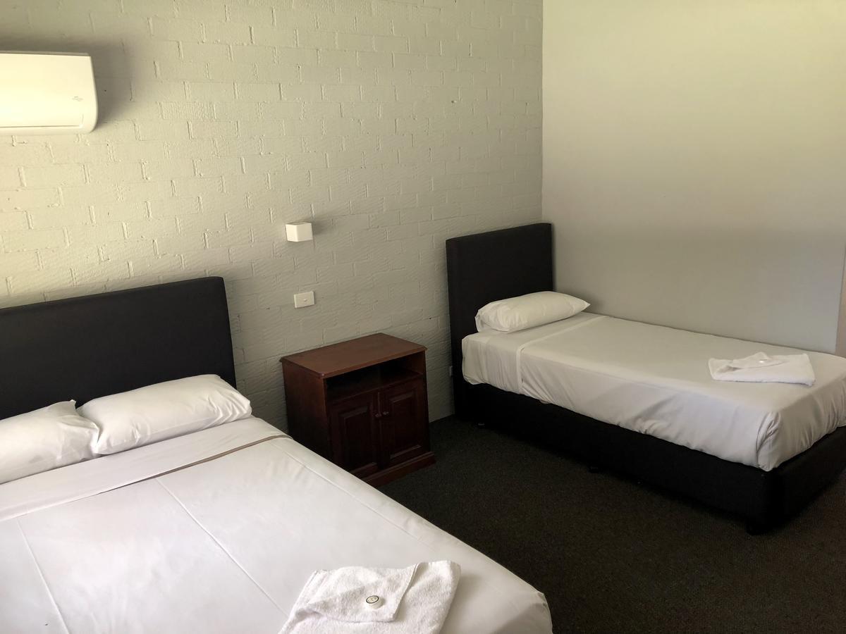 Bateau Bay Hotel מראה חיצוני תמונה